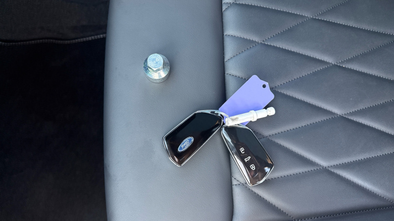 Ford Explorer 250kW Premium 79kWh AWD 5dr Auto Electric Estate